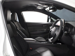 Внедорожник Toyota C-HR 2020 года, 1970000 рублей, Омск