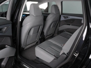 Внедорожник Audi Q5 e-tron 2022 года, 5075000 рублей, Минеральные Воды