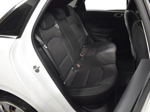 Хетчбэк Kia Ceed 2018 года, 1384100 рублей, Казань