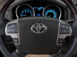 Внедорожник Toyota Land Cruiser 2007 года, 3179000 рублей, Тюмень