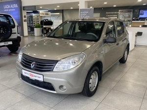 Хэтчбек Renault Sandero 2011 года, 485000 рублей, Орёл