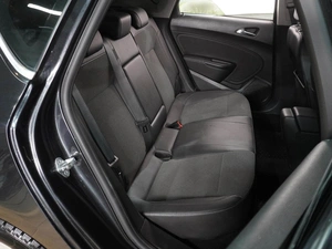 Хетчбэк Opel Astra 2012 года, 849000 рублей, Воронеж