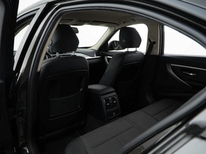 Седан BMW 3 серия 2018 года, 2657077 рублей, Москва