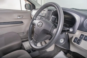 Хетчбэк Daihatsu Mira e:S 2015 года, 449000 рублей, Томск