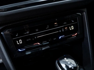 Внедорожник Volkswagen Tiguan 2021 года, 3710000 рублей, Краснодар
