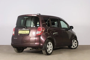 Хетчбэк Toyota Ractis 2010 года, 999000 рублей, Новосибирск