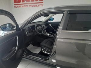 Внедорожник Geely Atlas 2023 года, 2000000 рублей, Смоленск
