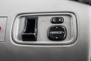 Седан Toyota Platz 2000 года, 449000 рублей, Барнаул