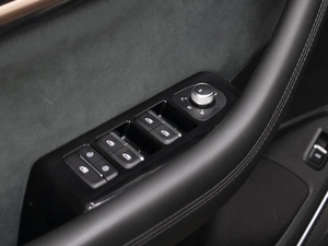 Внедорожник Geely Monjaro 2023 года, 3450000 рублей, Омск