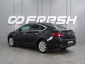 Седан Opel Astra 2013 года, 874000 рублей, Воронеж
