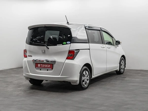 Минивэн Honda Freed 2014 года, 1100000 рублей, Красноярск