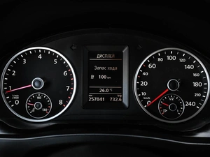Внедорожник Volkswagen Tiguan 2012 года, 1119000 рублей, Кирилловка