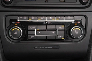 Хетчбэк Volkswagen Golf 2012 года, 899000 рублей, Петрозаводск