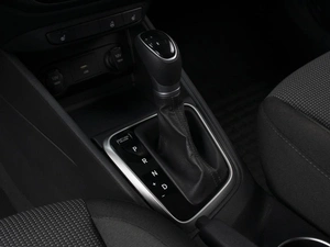 Седан Hyundai Solaris 2020 года, 1820000 рублей, Омск