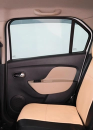 Седан Renault Logan 2015 года, 990000 рублей, Орёл