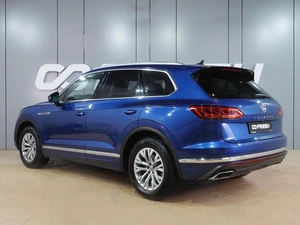 Внедорожник Volkswagen Touareg 2019 года, 5099000 рублей, Воронеж