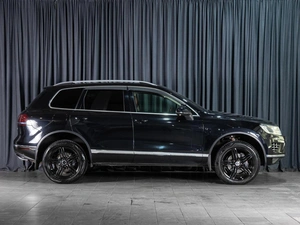 Внедорожник Volkswagen Touareg 2015 года, 3355000 рублей, Волгоград