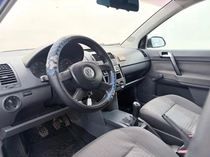 Хетчбэк Volkswagen Polo 2006 года, 323000 рублей, Орёл