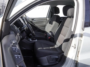 Внедорожник Volkswagen Tiguan 2011 года, 1229000 рублей, Волгоград