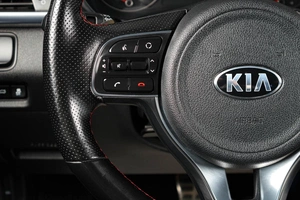 Седан Kia Optima 2017 года, 1829000 рублей, Тюмень
