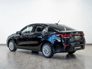 Седан Kia Rio 2019 года, 1499000 рублей, Саратов