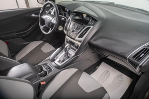 Хетчбэк Ford Focus 2013 года, 839000 рублей, Томск