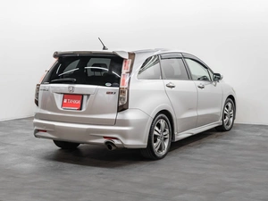 Минивэн Honda Stream 2010 года, 1170000 рублей, Красноярск