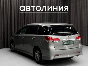 Минивэн Toyota Wish 2011 года, 1190000 рублей, Красноярск