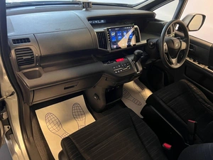 Минивэн Honda Stepwgn 2011 года, 1349000 рублей, Красноярск