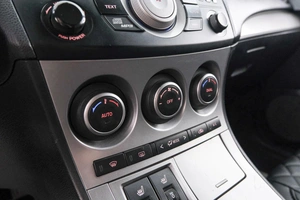 Седан Mazda 3 2011 года, 939000 рублей, Красноярск