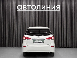Минивэн Toyota Wish 2010 года, 1050000 рублей, Красноярск