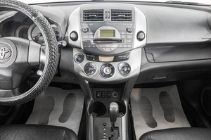 Внедорожник Toyota RAV4 2007 года, 1329000 рублей, Барнаул