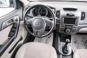 Седан Kia Forte 2010 года, 679000 рублей, Красноярск