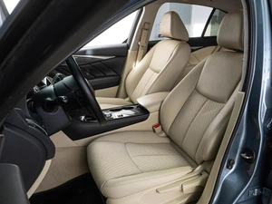 Седан Infiniti Q50 2015 года, 1834000 рублей, Тюмень