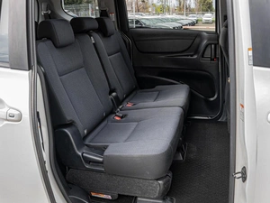 Минивэн Toyota Sienta 2017 года, 1805000 рублей, Краснодар