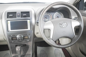 Седан Toyota Corolla Axio 2012 года, 1359000 рублей, Кемерово