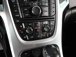 Хетчбэк Opel Astra GTC 2013 года, 925000 рублей, Аксай