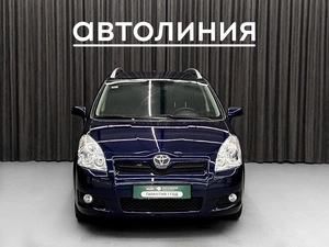 Минивэн Toyota Corolla Verso 2008 года, 999000 рублей, Красноярск