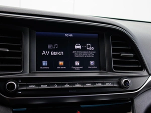 Седан Hyundai Elantra 2019 года, 1349000 рублей, Большой Сочи