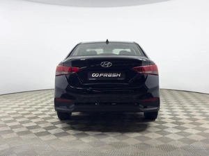 Седан Hyundai Solaris 2018 года, 1076100 рублей, Казань