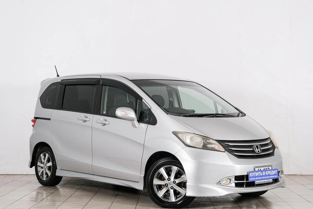Минивэн Honda Freed 2010 года, 1099000 рублей, Красноярск