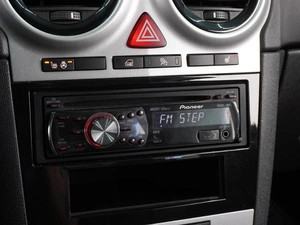 Хетчбэк Opel Corsa 2011 года, 599000 рублей, Воронеж
