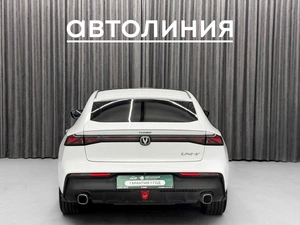 Лифтбек Changan UNI-V 2023 года, 2390000 рублей, Красноярск