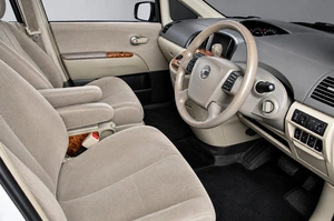 Минивэн Nissan Presage 2003 года, 719000 рублей, Челябинск