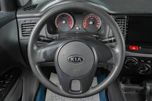 Седан Kia Rio 2010 года, 689000 рублей, Тюмень