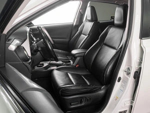 Внедорожник Toyota RAV4 2018 года, 2419000 рублей, Тюмень