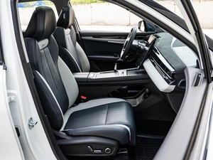 Внедорожник Geely Atlas 2025 года, 2790000 рублей, Краснодар