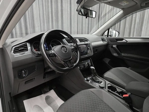 Внедорожник Volkswagen Tiguan 2020 года, 2199000 рублей, Красноярск