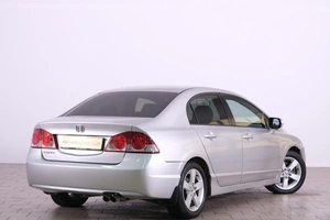 Седан Honda Civic 2008 года, 649000 рублей, Омск