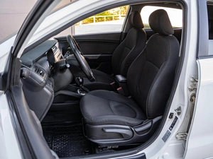 Хетчбэк Kia Rio 2016 года, 1230000 рублей, Краснодар